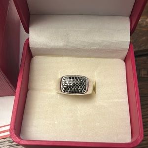 Preowned Men’s David Yurman Black Diamond Pave Signet Cushion Ring. Size 10